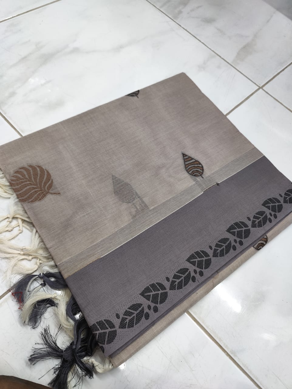 Hand woven  Pure 80 Count Cotton Saree