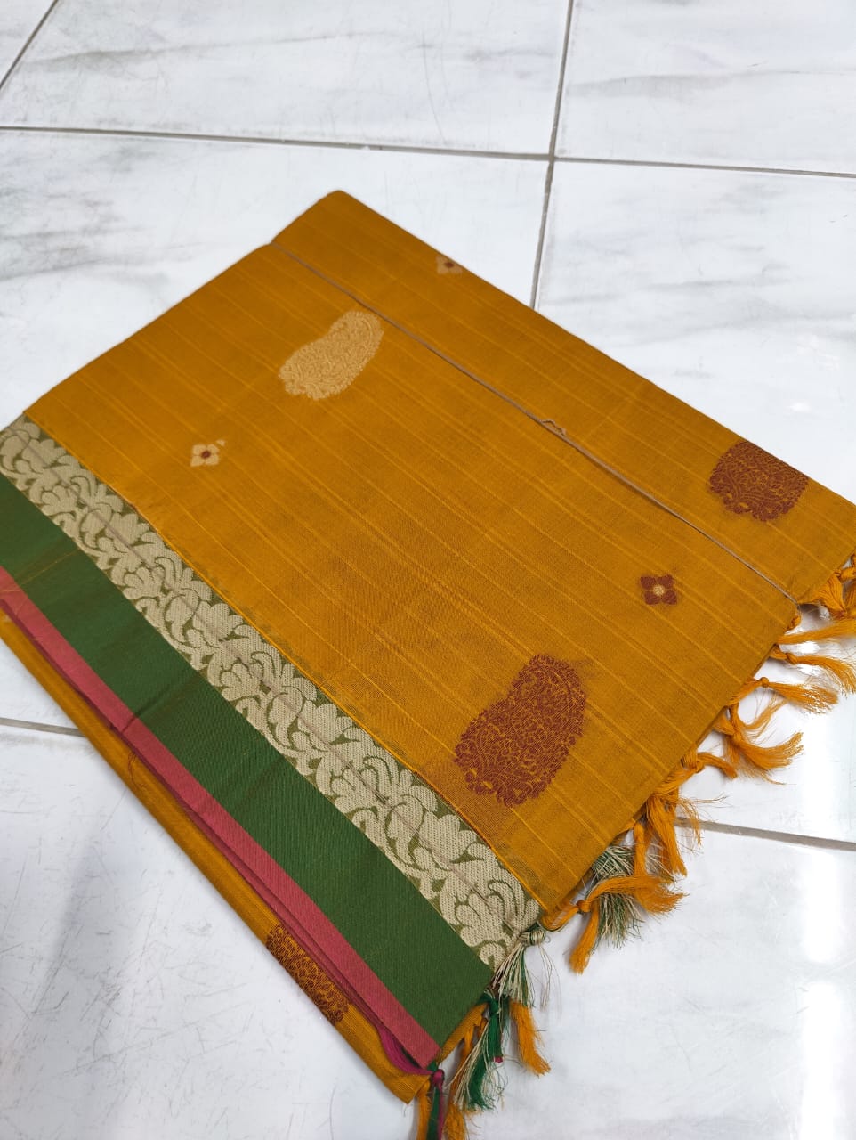 Hand woven  Pure 80 Count Cotton Saree