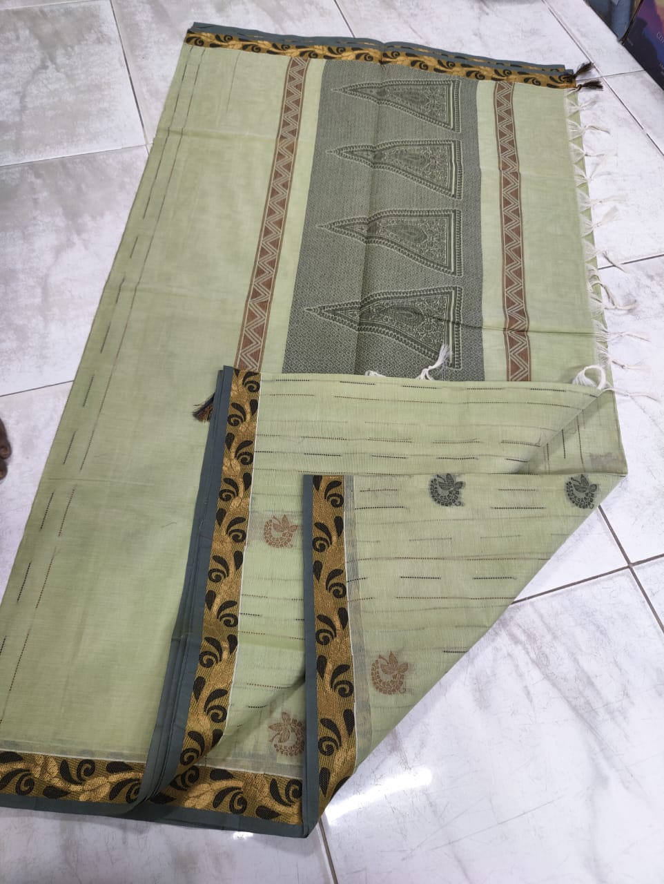 Hand woven  Pure 80 Count Cotton Saree